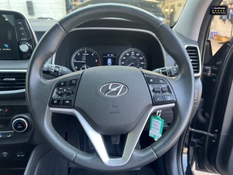 Hyundai TUCSON 1.6 CRDi MHEV SE Nav SUV 5dr Diesel Hybrid Manual Euro 6 (s/s) (115 ps) 18
