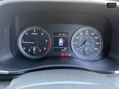 Hyundai TUCSON 1.6 CRDi MHEV SE Nav SUV 5dr Diesel Hybrid Manual Euro 6 (s/s) (115 ps) 19