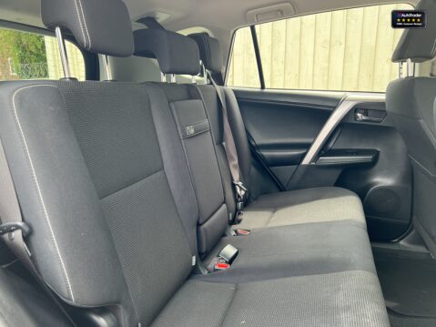 Toyota Rav 4 2.5 VVT-h Icon Tech SUV 5dr Petrol Hybrid CVT Euro 6 (s/s) (197 ps) 11