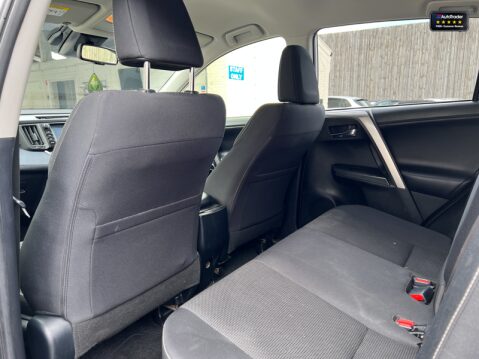 Toyota Rav 4 2.5 VVT-h Icon Tech SUV 5dr Petrol Hybrid CVT Euro 6 (s/s) (197 ps) 12