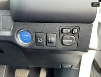 Toyota Rav 4 2.5 VVT-h Icon Tech SUV 5dr Petrol Hybrid CVT Euro 6 (s/s) (197 ps) 23