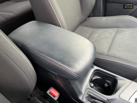 Toyota Rav 4 2.5 VVT-h Icon Tech SUV 5dr Petrol Hybrid CVT Euro 6 (s/s) (197 ps) 29