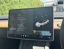 Tesla Model 3 (Dual Motor) Long Range Saloon 4dr Electric Auto 4WDE (346 ps) 17