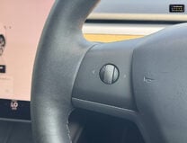 Tesla Model Y (Dual Motor) Long Range SUV 5dr Electric Auto 4WDE (384 bhp) 12
