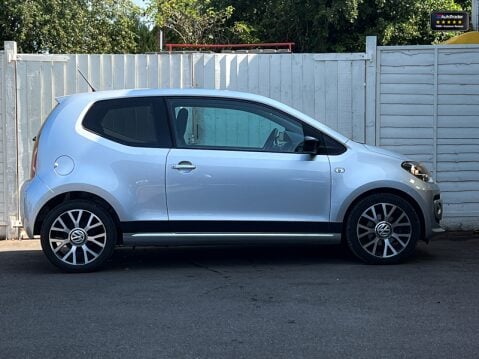 Volkswagen Up 1.0 Groove up! Hatchback 3dr Petrol Manual Euro 5 5