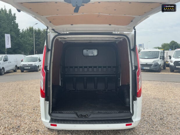 Ford Transit Custom Crew Cab AUTO LWB L2H1 320 Limited Alloys Air Con Sensors EURO 6 9