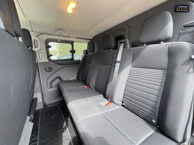 Ford Transit Custom Crew Cab SWB L1H1 AUTO 300 Limited Air Con Cam Sensors EURO 6 NO VAT 12