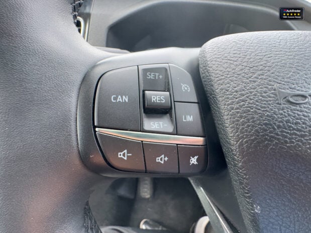 Ford Transit Custom Crew Cab SWB L1H1 AUTO 300 Limited Air Con Cam Sensors EURO 6 NO VAT 23