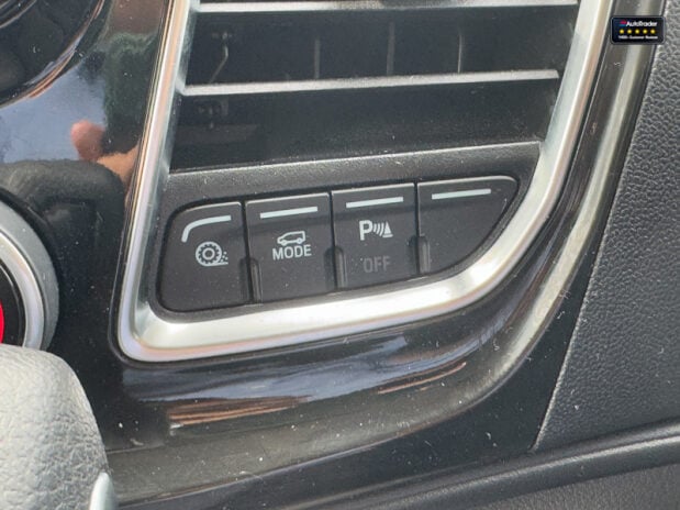 Ford Transit Custom Crew Cab SWB L1H1 AUTO 300 Limited Air Con Cam Sensors EURO 6 NO VAT 42
