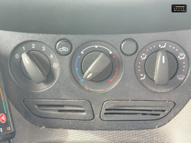 Ford Transit Connect LWB L2H1 Low Roof 210 EURO 6 27