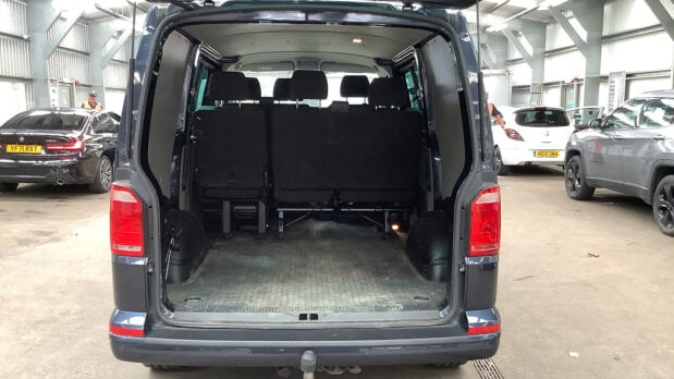Volkswagen Transporter Crew Cab AUTO SWB L1H1 Air Con Cam Sensors Kombi Highline EURO 6 NO VAT 5