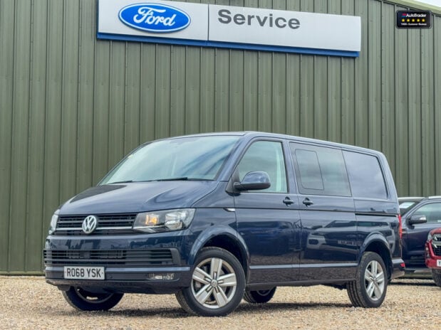 Volkswagen Transporter Crew Cab AUTO SWB L1H1 Air Con Cam Sensors Kombi H 2