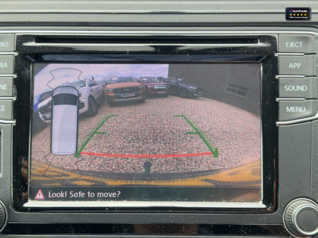 Volkswagen Transporter Crew Cab AUTO SWB L1H1 Air Con Cam Sensors Kombi H 44