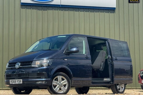 Volkswagen Transporter Crew Cab AUTO SWB L1H1 Air Con Cam Sensors Kombi H