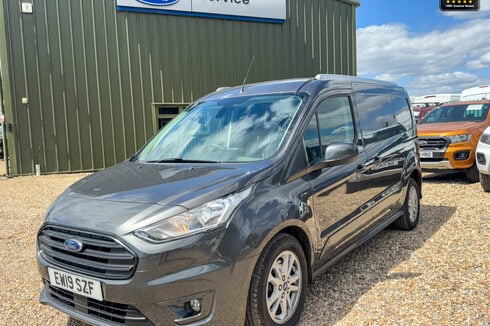Ford Transit Connect AUTO LWB L2H1 240 Limited Air Con Alloys Nav Sensors EURO 6 NO VAT