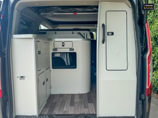 Ford Transit Custom Nugget Camper Auto Camera 4 Berth 4 Belts Kitchen Pop Top EURO 6 9