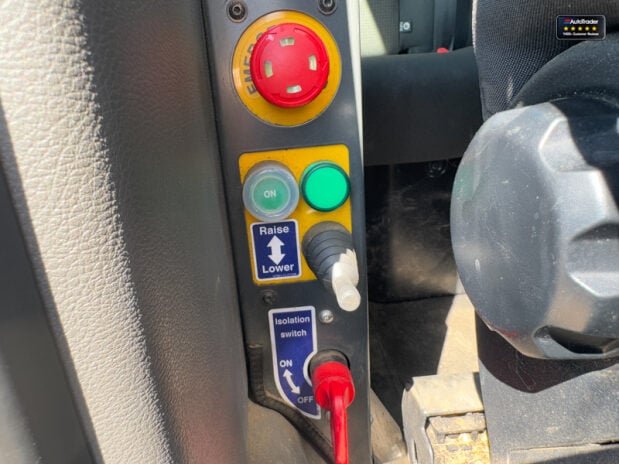 Ford Transit Tipper Crew Cab LWB L3 350 Tow Bar EURO 6 17