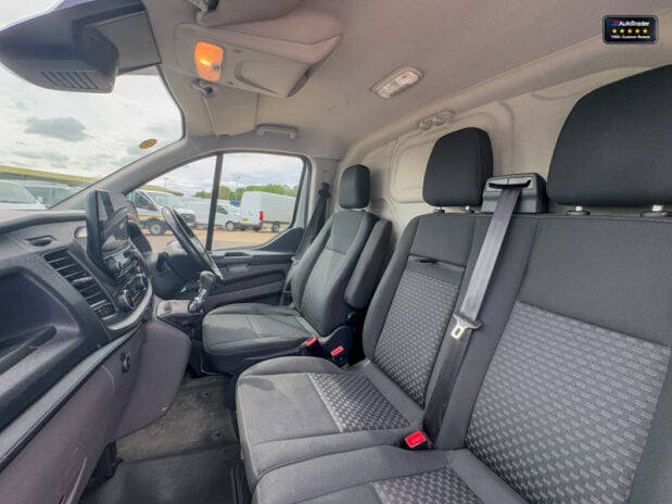 Ford Transit Custom SWB L1H1 low Roof 300 Trend Side Door EURO 6 12