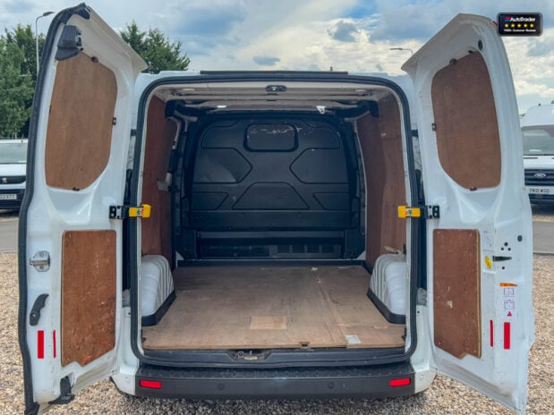 Ford Transit Custom SWB L1H1 [SOLD KH] low Roof 300 Trend Side Door EURO 6 8