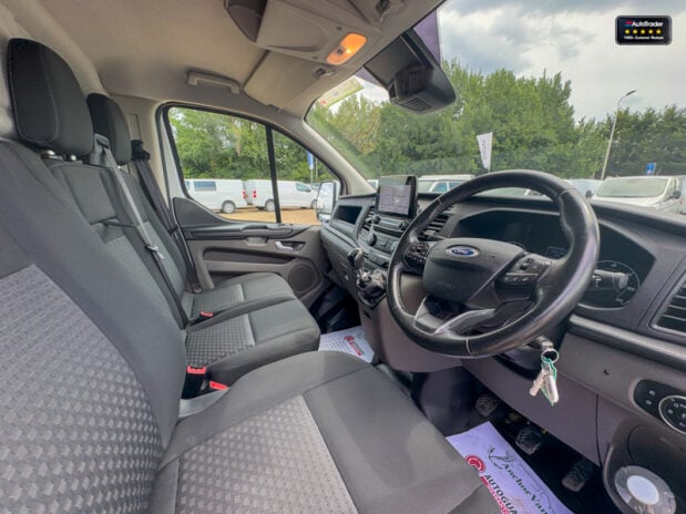 Ford Transit Custom SWB L1H1 [SOLD KH] low Roof 300 Trend Side Door EURO 6 15