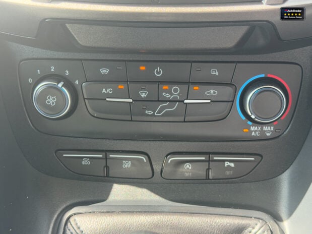 Ford Transit Connect LWB L2H1 [SOLD MM] Low Roof 210 Trend Air Con Sensors EURO 6 32