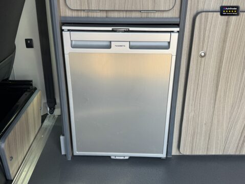 Volkswagen Transporter 4 Belts|4 Berth|Gas Hob|Fridge|Pop Top|The Campervan Factory 11