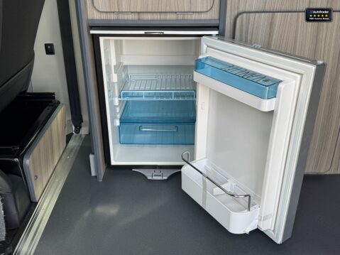 Volkswagen Transporter 4 Belts|4 Berth|Gas Hob|Fridge|Pop Top|The Campervan Factory 12