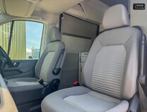 Volkswagen Grand California AUTO|600|4 Belt|4 Berth|Double Gas Hob| Fridge|Sink|Battery 8