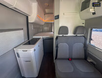 Volkswagen Grand California AUTO|600|4 Belt|4 Berth|Double Gas Hob| Fridge|Sink|Battery 9