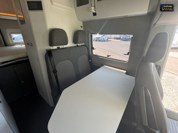 Volkswagen Grand California Tdi (EX71 CZA) 10