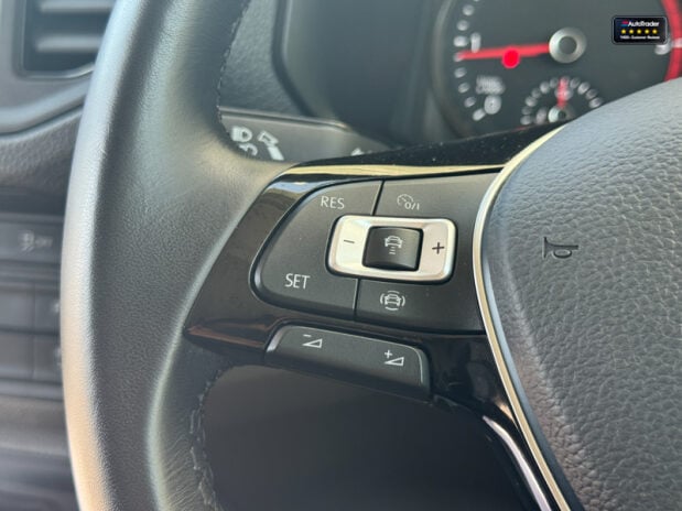 Volkswagen Grand California Tdi (EX71 CZA) 23