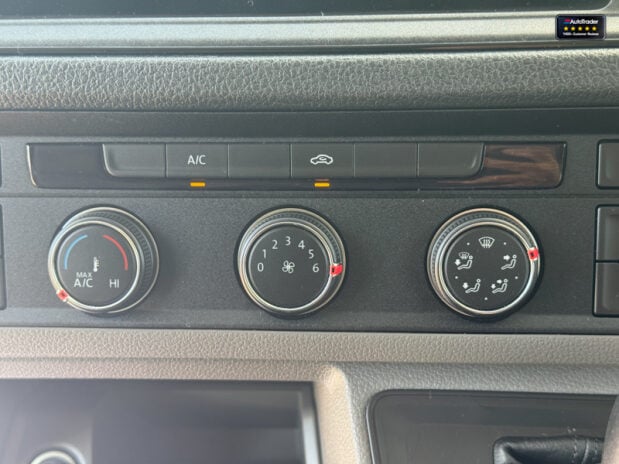 Volkswagen Grand California Tdi (EX71 CZA) 38