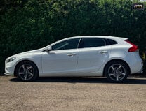 Volvo V40 2.0 D3 R-Design Lux Nav Hatchback 5dr Diesel Manual Euro 5 (s/s) (150 ps) 5