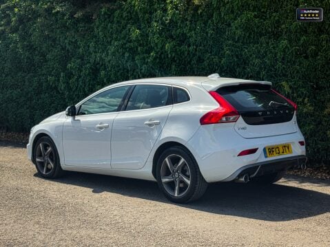 Volvo V40 2.0 D3 R-Design Lux Nav Hatchback 5dr Diesel Manual Euro 5 (s/s) (150 ps) 29