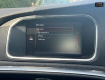 Volvo V40 2.0 D3 R-Design Lux Nav Hatchback 5dr Diesel Manual Euro 5 (s/s) (150 ps) 18