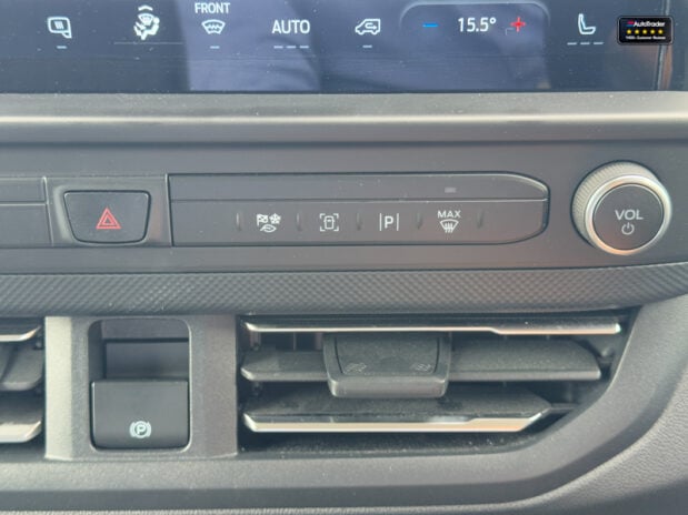 Ford Transit Custom AUTO LWB L2H1 280 Limited Air Con Cam Cruise Sensors EURO 6 46
