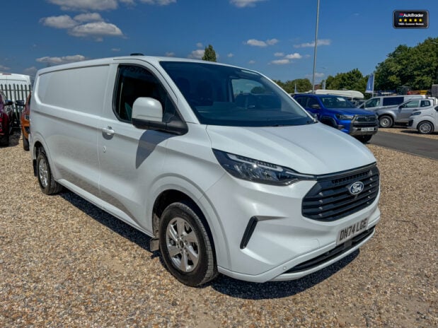Ford Transit Custom AUTO LWB L2H1 Limited Air Con Cam Cruise Sensors EURO 6 4
