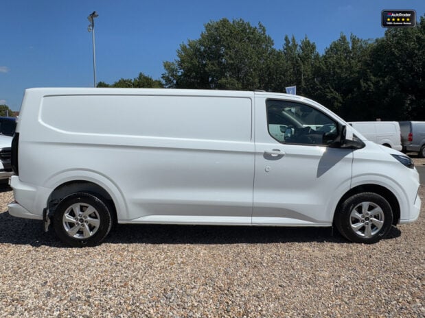 Ford Transit Custom AUTO LWB L2H1 Limited Air Con Cam Cruise Sensors EURO 6 5