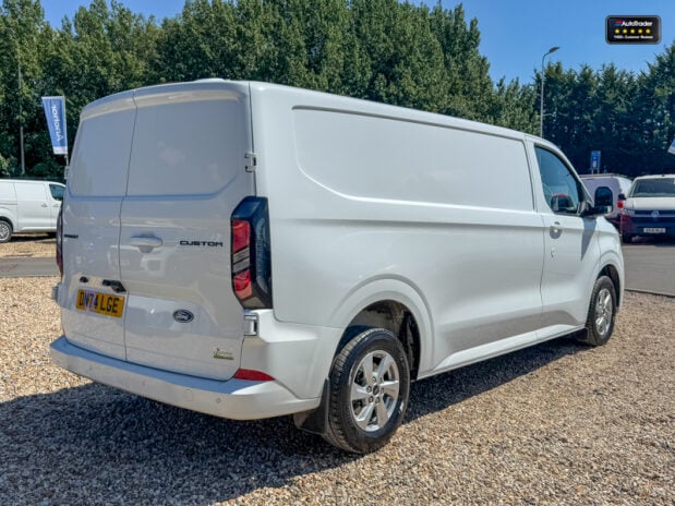 Ford Transit Custom AUTO LWB L2H1 Limited Air Con Cam Cruise Sensors EURO 6 6