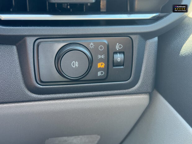 Ford Transit Custom AUTO LWB L2H1 Limited Air Con Cam Cruise Sensors EURO 6 25