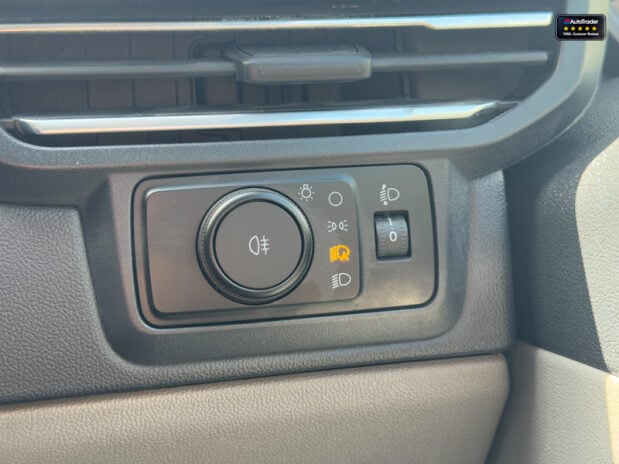 Ford Transit Custom AUTO LWB L2H1 Limited Air Con Cam Cruise Sensors EURO 6 25
