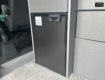 Ford Transit Custom 300 Limited|Pop Top|2 Berth|3 Belts|Fridge|Hob|Ideal for Bikes|Euro 6 12