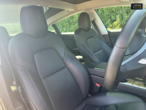 Tesla Model 3 (Sold) (Dual Motor) Performance Saloon 4dr Electric Auto 4WDE (Performance 11