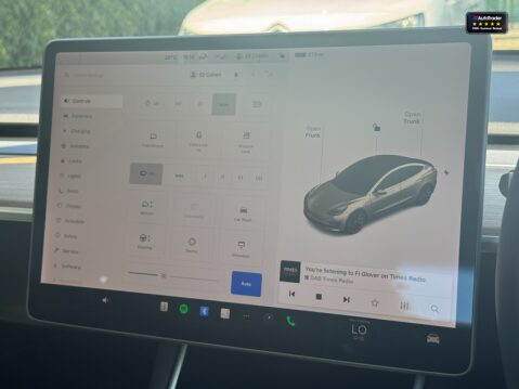 Tesla Model 3 (Sold) (Dual Motor) Performance Saloon 4dr Electric Auto 4WDE (Performance 18