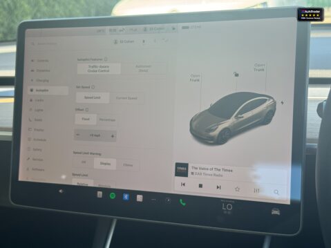 Tesla Model 3 (Sold) (Dual Motor) Performance Saloon 4dr Electric Auto 4WDE (Performance 21