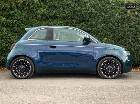 Fiat 500e 42kWh La Prima Hatchback 3dr Electric Auto (118 ps) 4