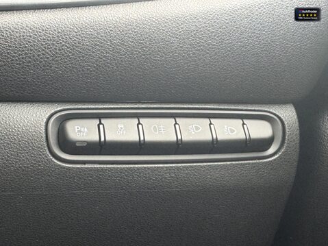Fiat 500e 42kWh La Prima Hatchback 3dr Electric Auto (118 ps) 16