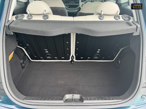 Fiat 500e 42kWh La Prima Hatchback 3dr Electric Auto (118 ps) 7