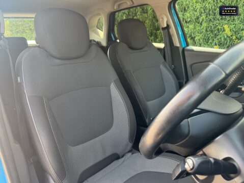 Renault Captur 1.5 dCi ENERGY Dynamique S MediaNav SUV 5dr Diesel 9