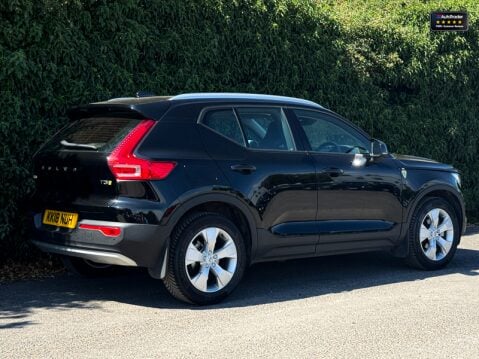 Volvo XC40 (Sold) 1.5 T3 Momentum SUV 5dr Petrol Manual Euro 6 (s/s) (156 ps) 3